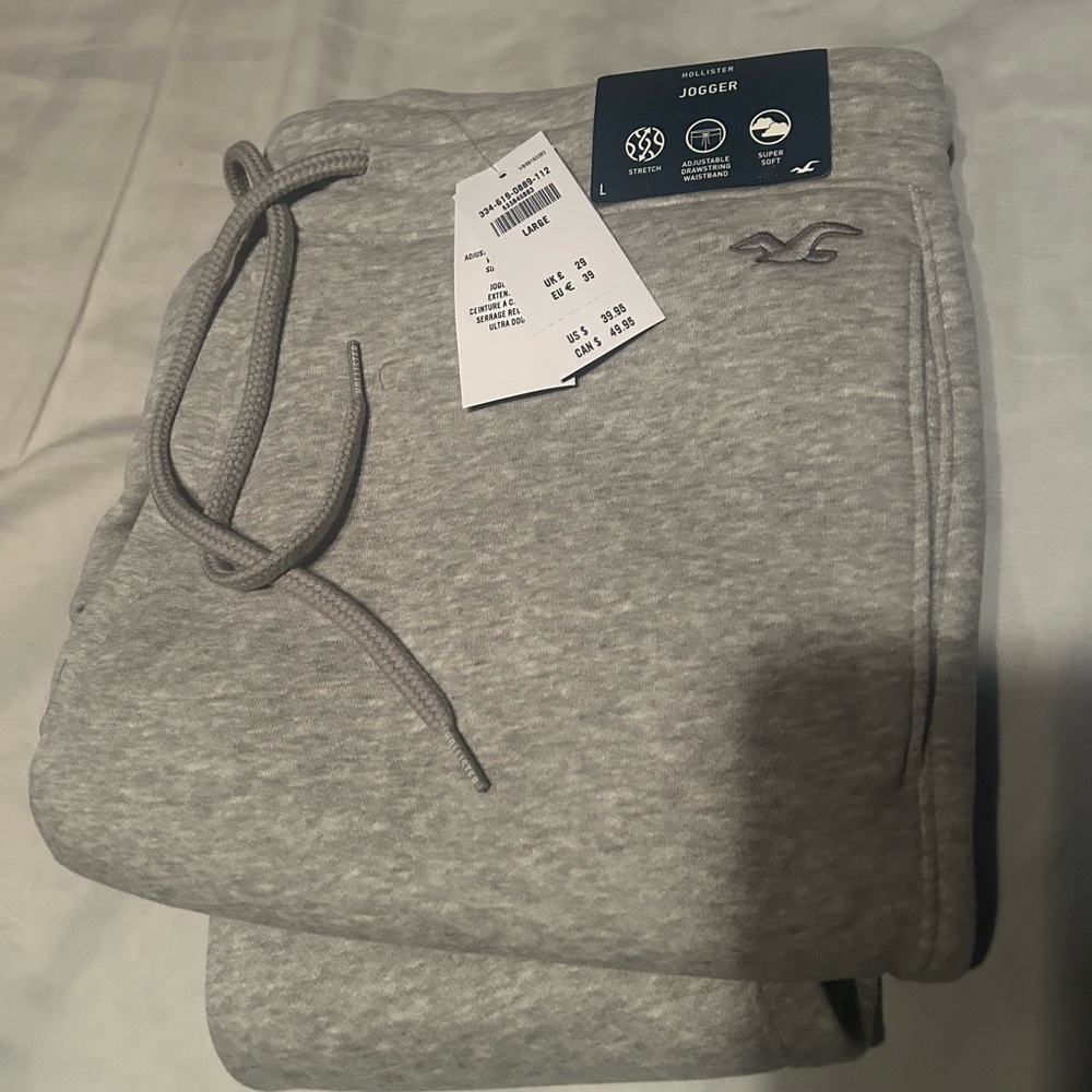Hollister Light Gray Joggers - Picture 5 of 5